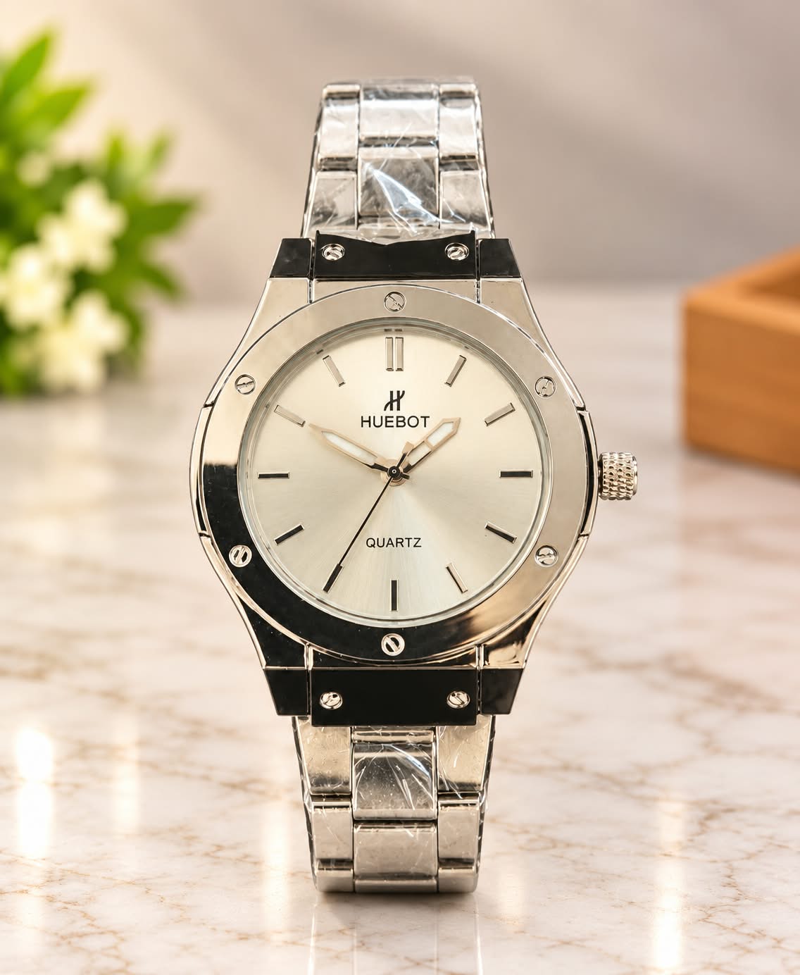 HUBLOT Silver Stainless Steel Quartz Wrist Watch for Men – Elegant Luxury Style with Luminous Hands